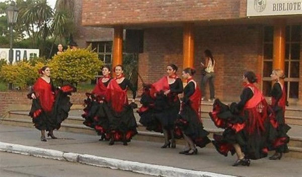 ballet-municipal-de-proyeccion-universal-medium