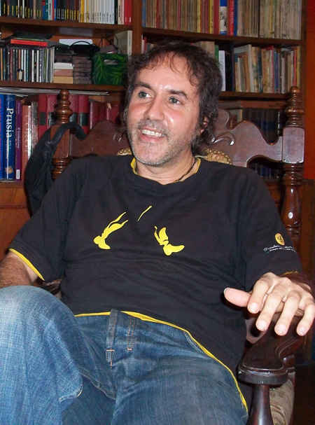 Díaz Puerta, en su atelier, durante la entrevista.