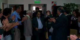 <p>El Intendente ingresa al Concejo Deliberante.</p>