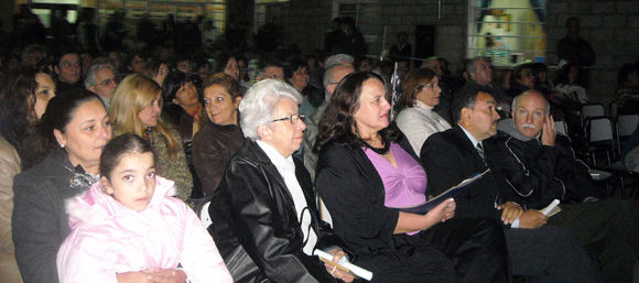 La comunidad educativa participó del festejo con una numerosa participación.