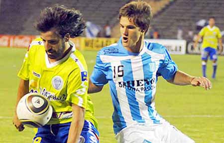 Bruno Zuculini seguirá en Racing esta temporada.
