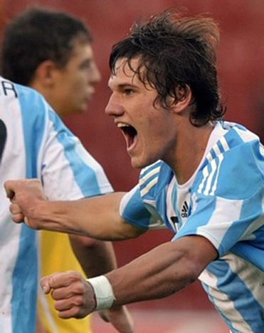 Bruno festeja su gol frente a Colombia.