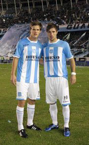 Bruno y Franco Zuculini, el sábado, juntos en el césped del Cilindro.