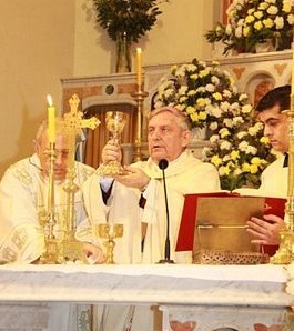 La misa fue celebrada por el nuncio apost&oacute;lico.