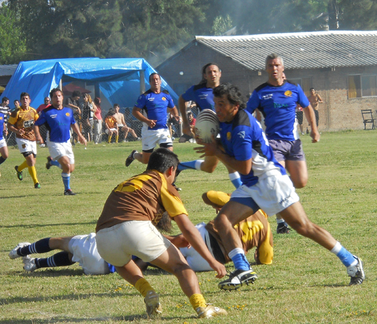 Los Pumas se impusieron 40 a 17 sobre San Andrés.
