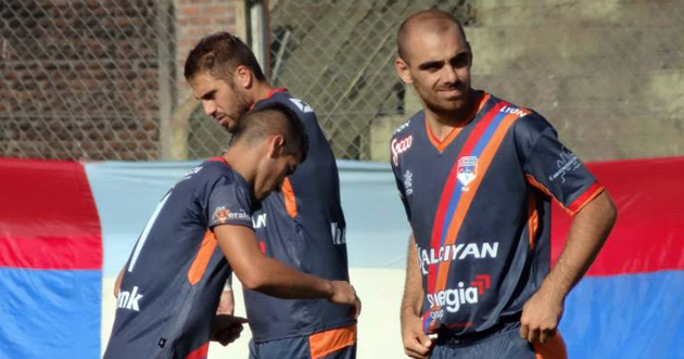 Armenio sigue sin encontrar el camino de la regularidad y empieza a relegar posiciones en la tabla.