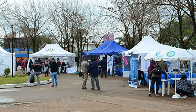 Presencia ministerial. Las carteras de Desarrollo Social, Educaci&oacute;n, Trabajo y Salud dir&aacute;n presente en la plaza d ela estaci&oacute;n.