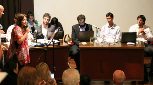 Roc&iacute;o Fern&aacute;ndez rechaza aumenta adentro1