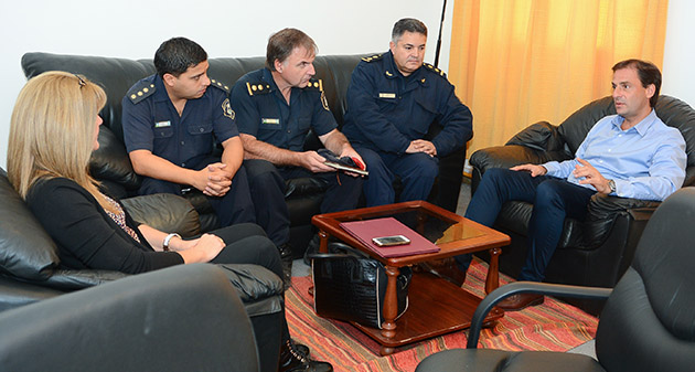 Caras nuevas. El comisario Salvador Ruggiero estará a cargo de la seccional de Maschwitz, mientras que Juan José Peralta lo hará en El Cazador.
