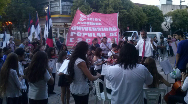 Taty Almeida visitó Escobar 2016 adentro2