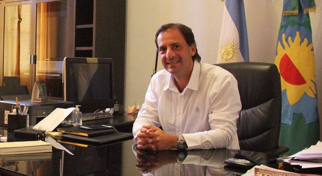 Contrapunto. El intendente Ariel Sujarchuk avala la iniciativa, rechazada por el FPV.